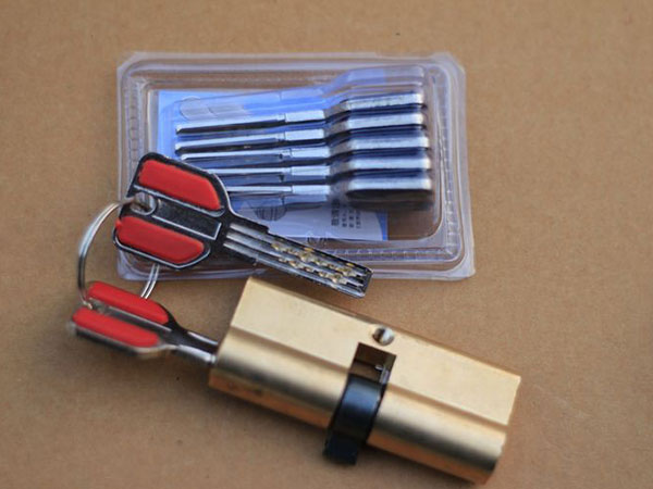 西秀24小时上门开锁公司